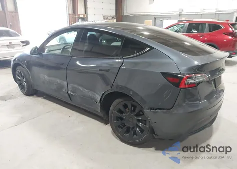 2021 Tesla Model Y z USA, uszkodzony, nr VIN 5YJYGDEE5MF111497